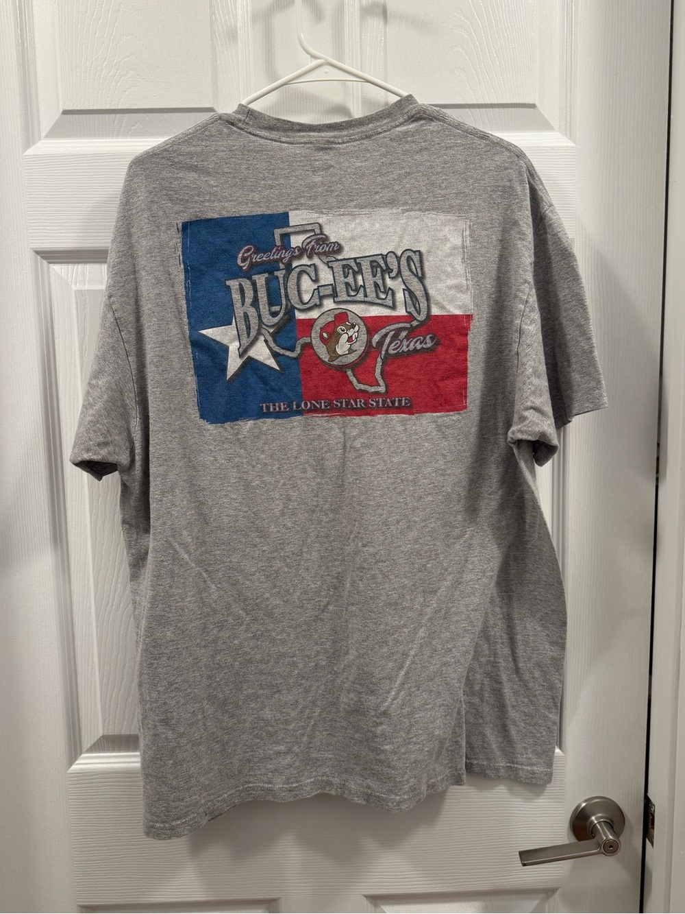 Buc-ees Gray Men’s Crewneck T-Shirt with Texas Logo size XL